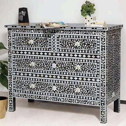 Black & White Floral Bone Inlay Chest of Drawers Black & White Floral Bone Inlay Chest of Drawers